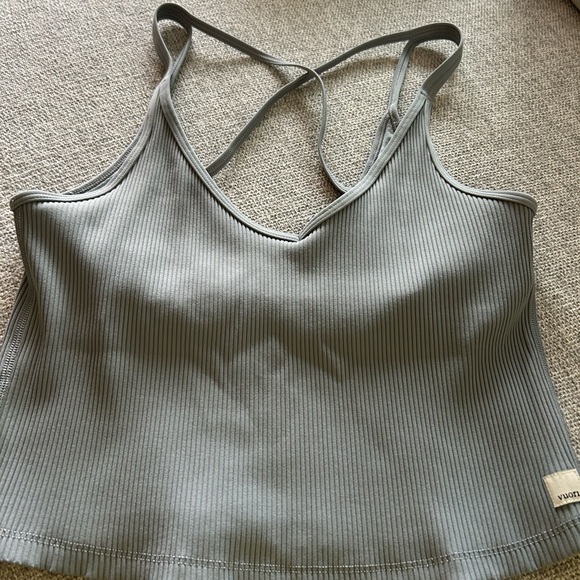 2 TWO Vuori Sports Bras - Picture 3 of 5